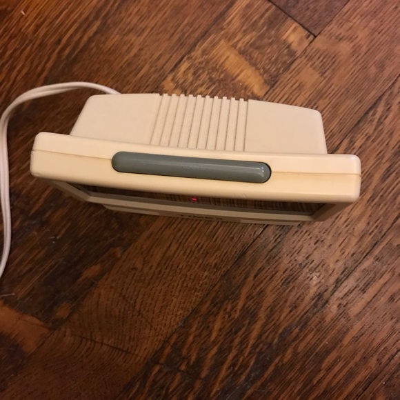 Vintage digital Timex alarm clock. - Picture 2 of 4